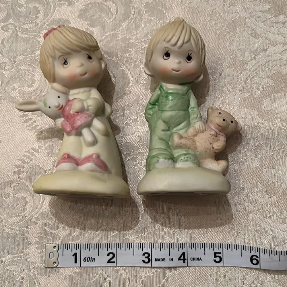 Vintage girl & boy porcelain figurines no chips cracks or discoloration EVC